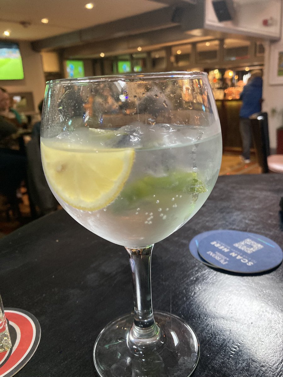 In Dungarvan for the festival? Enjoy a Thin and tonic this weekend at the Anchor Bar on the Quay. <a href="/WdFoodFestival/">Waterford Festival of Food</a> #gin #Waterford #food