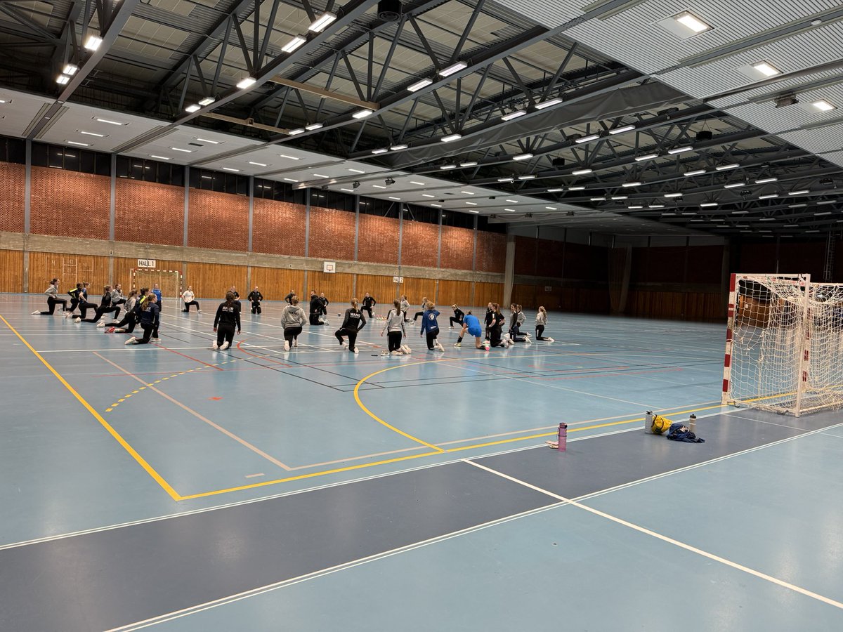Sébastien Meyer (@meyerseb) on Twitter photo Fin d’une magnifique mobilité Erasmus de quatre jours en Norvège sur la thématique l’observation du double projet scolaire et sportif chez les élèves sportifs de haut niveau dans le système éducatif local avec 4 collègues cadres de l’<a href="/acnancymetz/">Académie de Nancy-Metz</a> Fin d’une magnifique mobilité Erasmus de quatre jours en Norvège sur la thématique l’observation du double projet scolaire et sportif chez les élèves sportifs de haut niveau dans le système éducatif local avec 4 collègues cadres de l’<a href="/acnancymetz/">Académie de Nancy-Metz</a>
