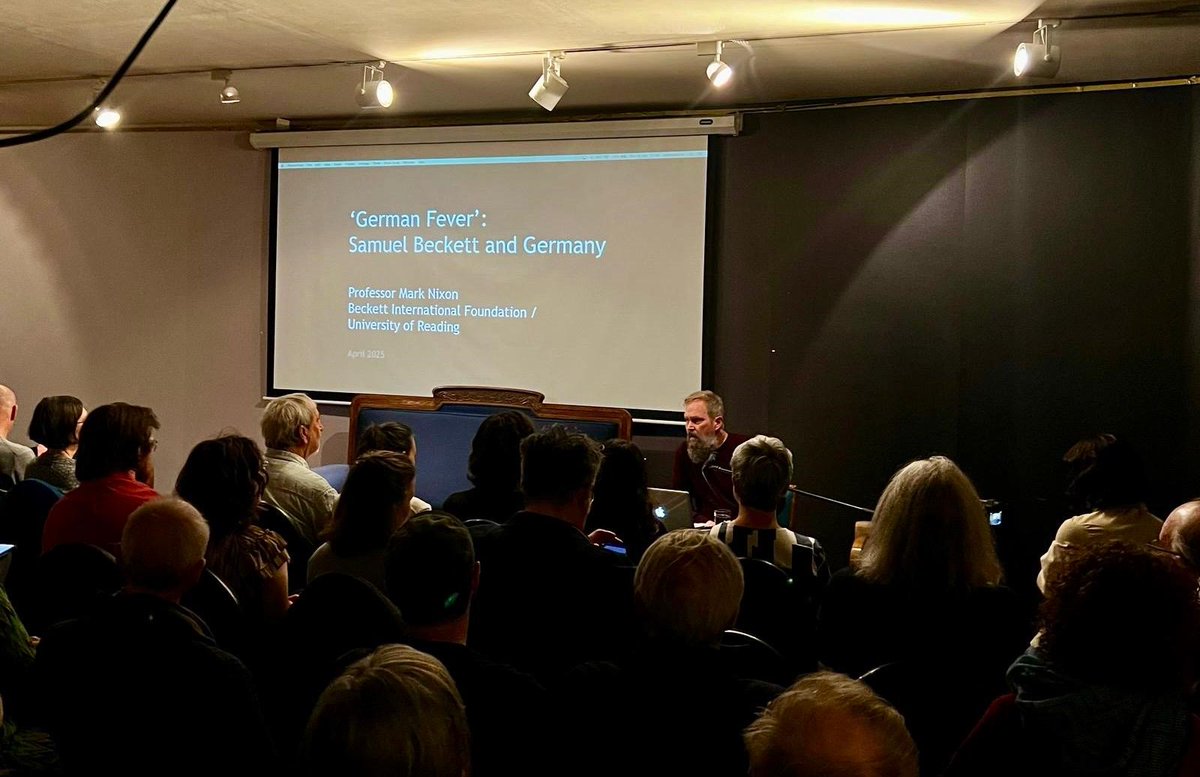 Ireland Embassy Berlin (@irlembberlin) on Twitter photo Beckett-expert Dr Mark Nixon presented on Beckett's "German Fever", his multiple stays in 🇩🇪 & his fascination with the German language, among other things.
Dr. Nixon then spoke about these topics with Deutschlandfunk <a href="/dlfkultur/">Deutschlandfunk Kultur</a>- hör rein! deutschlandfunkkultur.de/german-fever-s… Beckett-expert Dr Mark Nixon presented on Beckett's "German Fever", his multiple stays in 🇩🇪 & his fascination with the German language, among other things.
Dr. Nixon then spoke about these topics with Deutschlandfunk <a href="/dlfkultur/">Deutschlandfunk Kultur</a>- hör rein! deutschlandfunkkultur.de/german-fever-s…