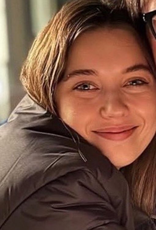 Afra duygulanmış gülüm benim🌹
#AfraSaraçoğlu AfraSaraçoğlu