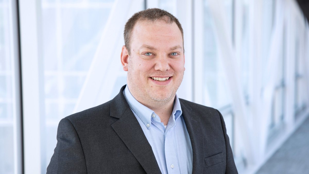 NSRI_NU's tweet image. It seems as though Dr. Benjamin Riggan, assistant professor of electrical and computer engineering at @unlincoln, was destined to be an #engineer. As an undergraduate student studying #computerengineering, he had the opportunity to work on a project with a self-driving car. This…
