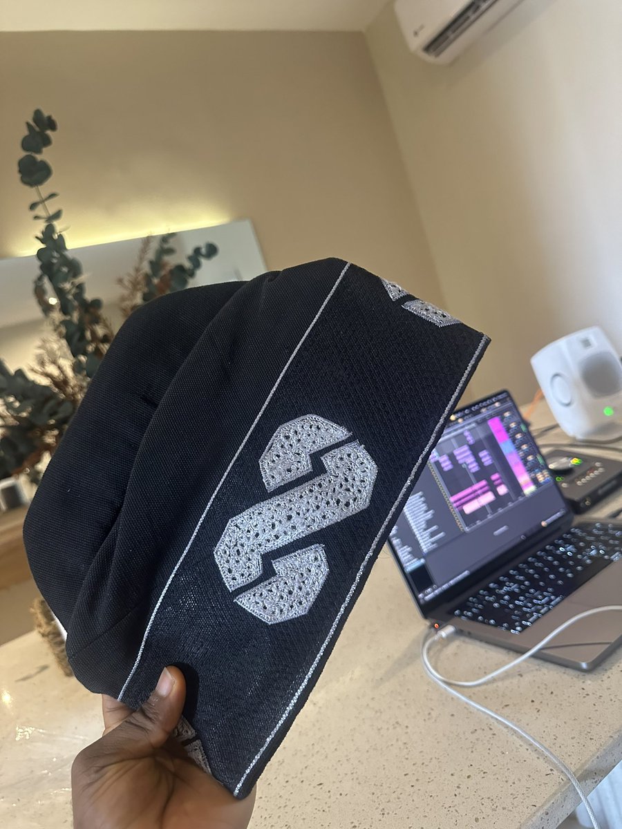 Steeze like TINUBU 🥷