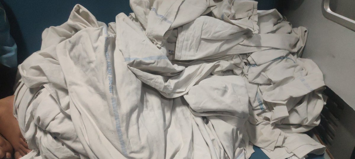 In chitra koot express 15205 in coach b2 we  I am unable to sleep because seat has been used as dump store for used bedsheets, this is service deficiency even tt of coach says he is help less