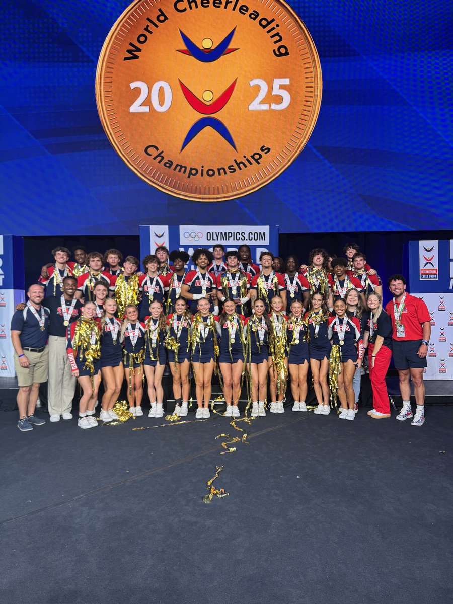 hudsoncheerteam's tweet image. 2025 Junior Coed Elite World Champions 🏆

We could not be prouder to represent the USA 🇺🇸 
These kids have worked so hard to put out the hardest routine JUCO has ever competed, and HIT twice! This team was truly the dream team ❤️

#usa #usacheer #juco #thegoldstandard #wingsout