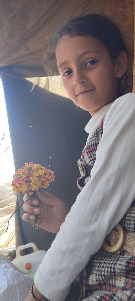 Do your hearts feel it?My family needs urgent help from you to buy food and essential needs This link is my only source of income to support my family.  Please help me by donating, sharing, or commenting.  💔🍉🙏
paypal.me/maisali