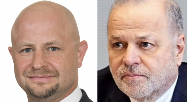ESReport's tweet image. Glenfarne subsidiary buys 909MW Chilean solar-storage assets - click here: hubs.la/Q03jTp2M0
Pictured: Brendan Duval (Glenfarne) & Evangelos Mytilineos (Metlen)
#energystorage #batterystorage #chile #solarenergy