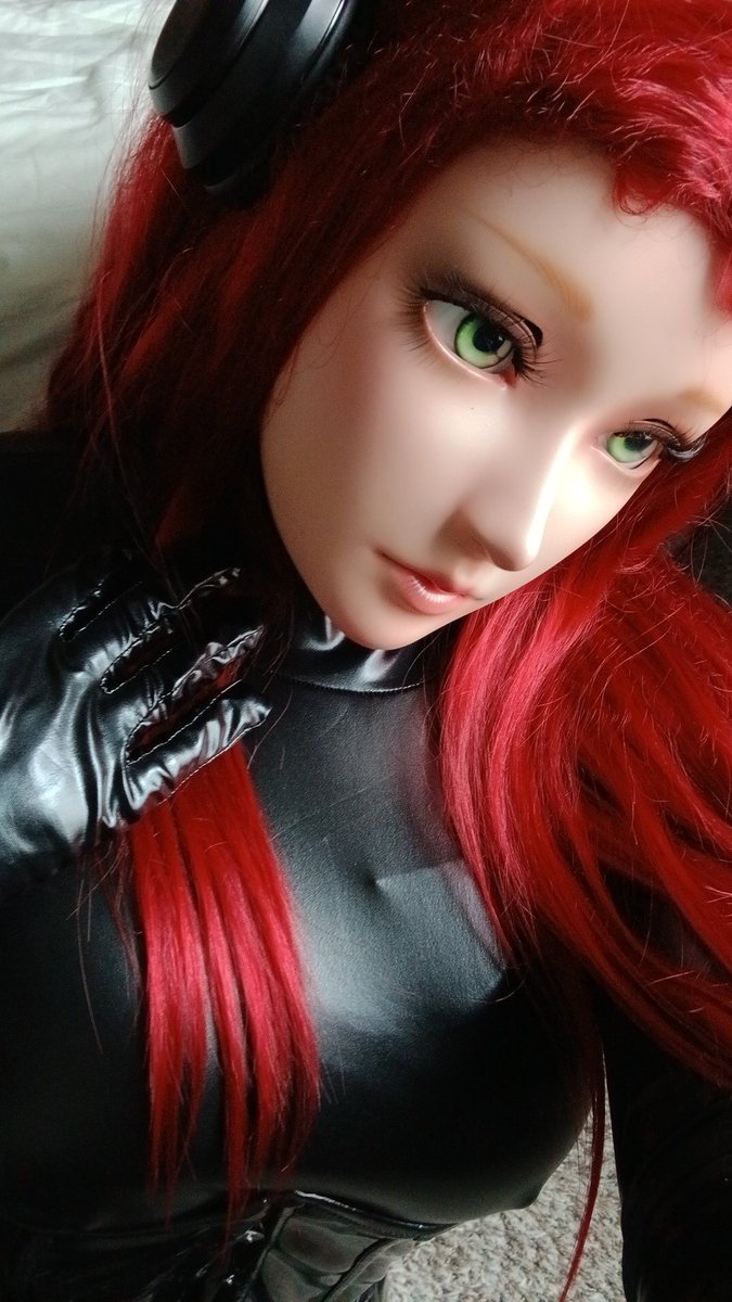 Psychedelic_Kig's tweet photo. You see yourself in the mirror, fully nude, chained &amp; dehumanized..
Behind you, your Mistress, your deity, your destroyer, whips you mercilessly.. the cold expression on her mask never changes, no matter how loud you scream 🖤 https://t.co/ueJGIxfmpQ