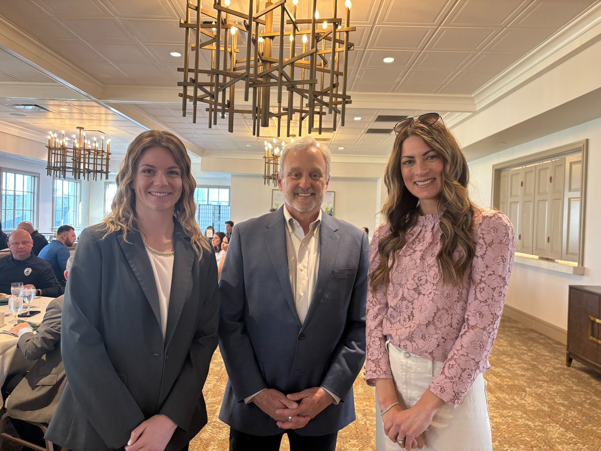 BarComms's tweet image. .@LaurenAuld attended Sylvia's Breakfast alongside @ARI_Innovation's Kate Swanson, and @ZionsvilleIN's Mayor Stehr and Alexa Lingg, joining 250 community leaders who gathered to commemorate the Child Advocacy Center's 15 years of service to Boone County's children and families.