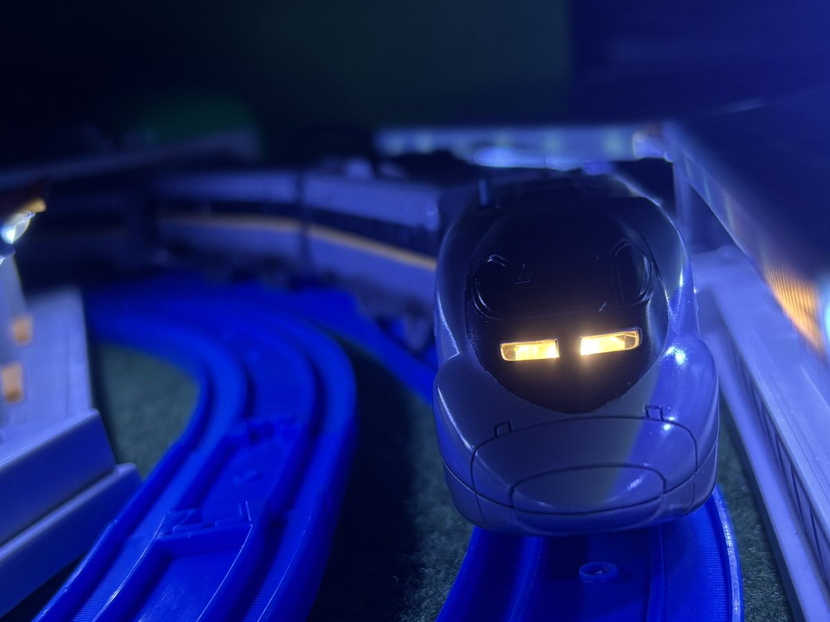 ﾊﾞｻ-ｽﾄ tweet media