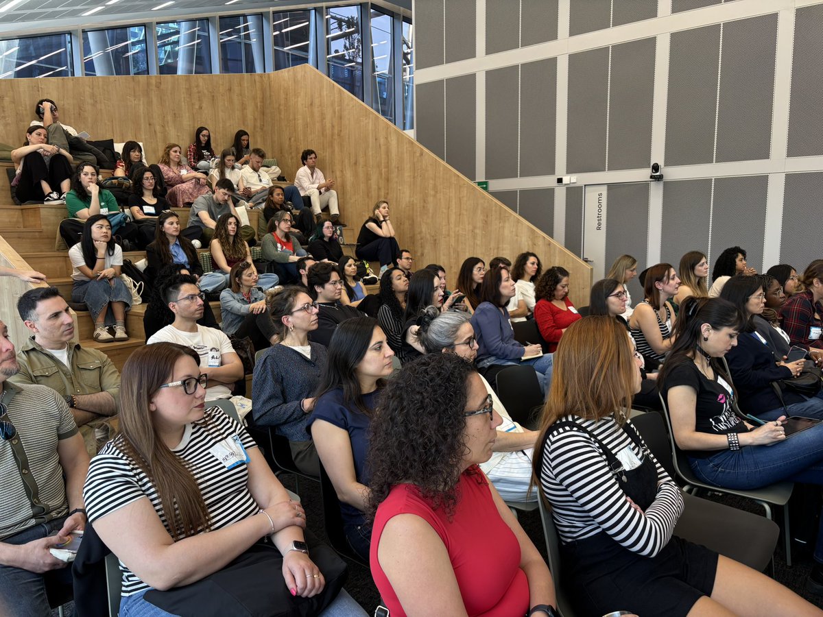 ¡COMENZAMOS EL EVENTO!

Os queremos agradecer vuestra acogida, estamos alucinando con la cantidad de personas que ha elegido pasar un viernes entre mujeres y tecnología.

💕Muchas a todas por venir💕