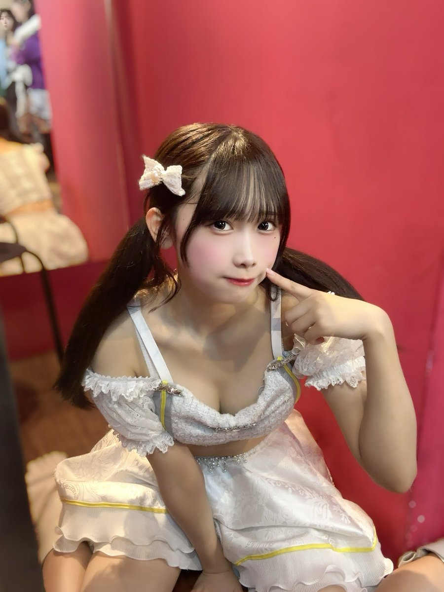 まだ子供だと思ってた…？♡

(ALT)