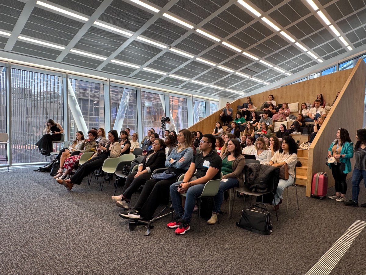 Sirviendo Código (@sirviendocodigo) on Twitter photo 🙌 ¡Ya estamos en el IWD de <a href="/WTMMadrid/">WTM Madrid</a>!
¡Tenemos por delante una tarde de viernes suuuuperinteresante! 💕 🙌 ¡Ya estamos en el IWD de <a href="/WTMMadrid/">WTM Madrid</a>!
¡Tenemos por delante una tarde de viernes suuuuperinteresante! 💕
