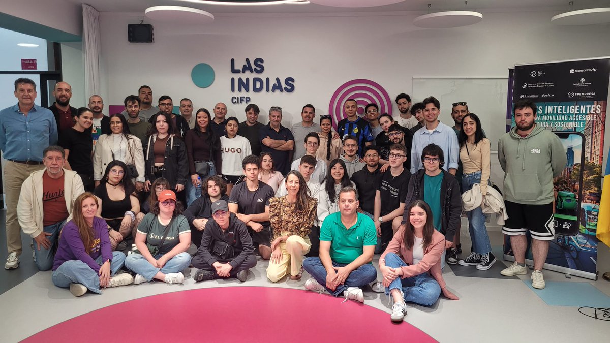 IES Clara del Rey (@iesclaradelrey) on Twitter photo Seguimos trabajando en el proyecto #CallesInteligentes en Santa Cruz de Tenerife, junto al <a href="/CifpLasIndias/">CIFP Las Indias</a> y el <a href="/iestomvalmadrid/">IES Tomas y Valiente</a> ¡y los medios se hacen eco de la noticia! 🔉
<a href="/CABK_Dualiza/">CaixaBank Dualiza</a> Seguimos trabajando en el proyecto #CallesInteligentes en Santa Cruz de Tenerife, junto al <a href="/CifpLasIndias/">CIFP Las Indias</a> y el <a href="/iestomvalmadrid/">IES Tomas y Valiente</a> ¡y los medios se hacen eco de la noticia! 🔉
<a href="/CABK_Dualiza/">CaixaBank Dualiza</a>