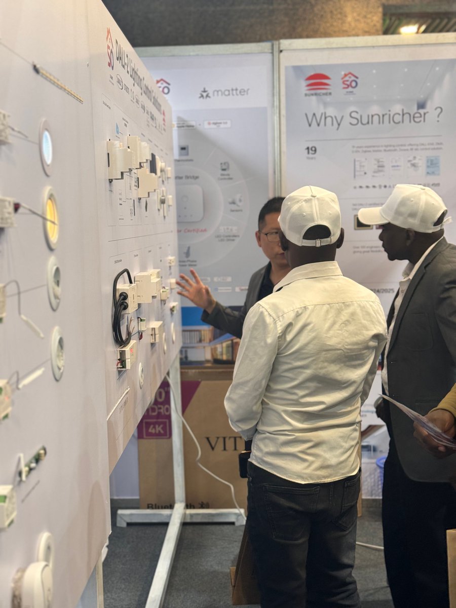 SoSmartHome's tweet image. 🚀 Day 2 at the #KenyaHomesExpo was an exciting showcase of innovation, smart tech &amp;amp; inspiring conversations!
The energy at Booth 41 was electric — and we’re just getting started. Here’s a quick recap 🧵👇
#SoSmartSolutions #SmartLivingSimplified