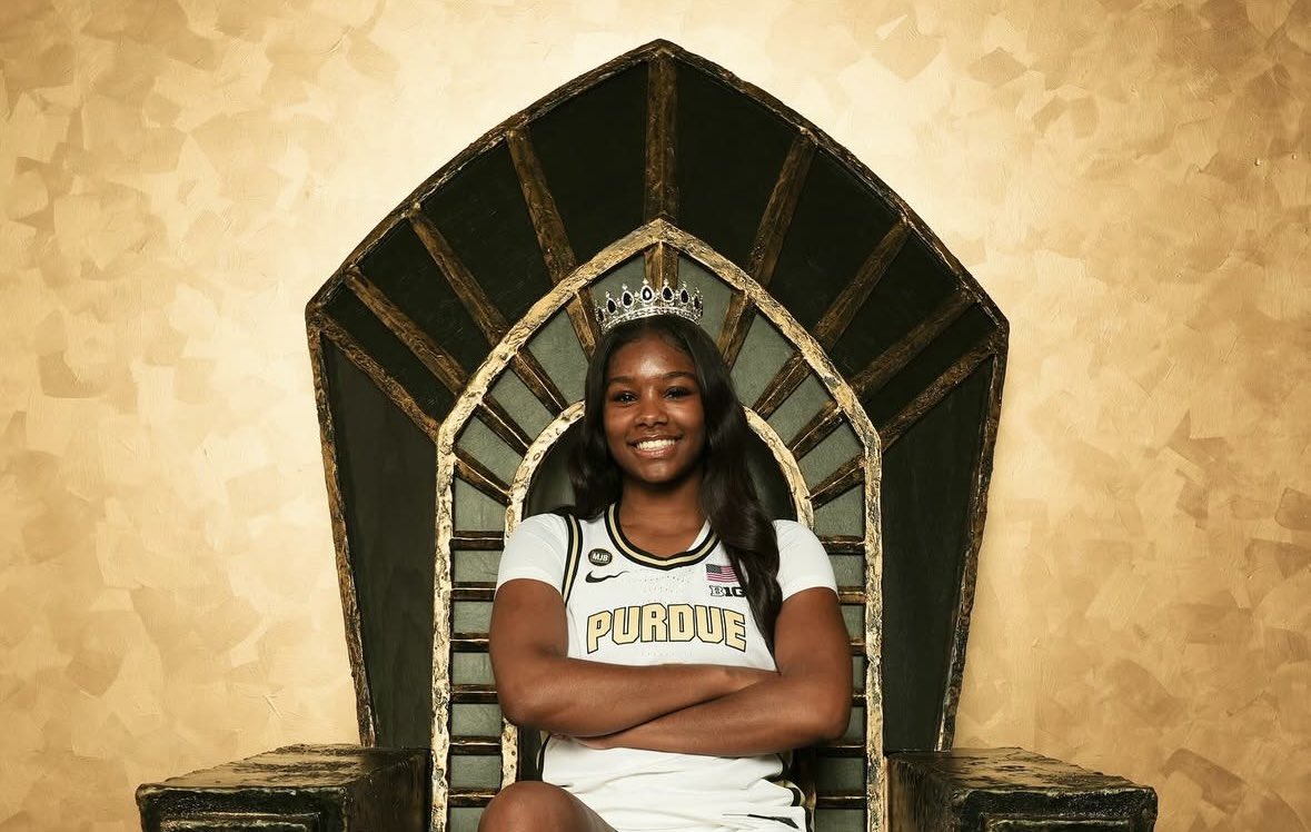 🚂 COMMIT ALERT 🚂

#Purdue women’s basketball lands UNC Wilmington transfer Taylor Henderson. The redshirt sophomore guard averaged 13.2 points, 6.0 rebounds and 2.4 assists per game over the last two seasons.

👉 purdue.rivals.com/news/purdue-la…