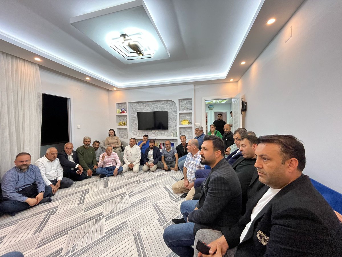 📍12. Bölge Mahalle Başkanları ve Mahalle Yönetim Toplantısı

Bugün 12. bölgemizde görev yapan mahalle başkanlarımız ve mahalle yönetim kurulu üyelerimizle bir araya gelerek, İl Başkan Yardımcımız Sayın Filiz Kepme ile birlikte kapsamlı bir değerlendirme toplantısı