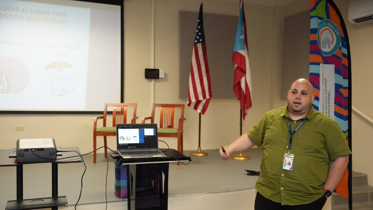 Hoy nuestro Gerente de Permisos, Fernando Bermúdez, ofreció una valiosa charla sobre el Permiso Único a los participantes de los Centros Sor Isolina Ferré. A través de este esfuerzo, reafirmamos nuestro compromiso en apoyar el desarrollo integral de las comunidades.