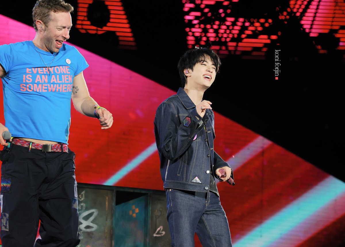 250425 ColdplaySeoul     

JIN IS COMING         
ECHO IS COMING 
#Jin_Echo #방탄소년단진 #JIN #진 #ColdplayxJin 
<a href="/BTS_twt/">방탄소년단</a>