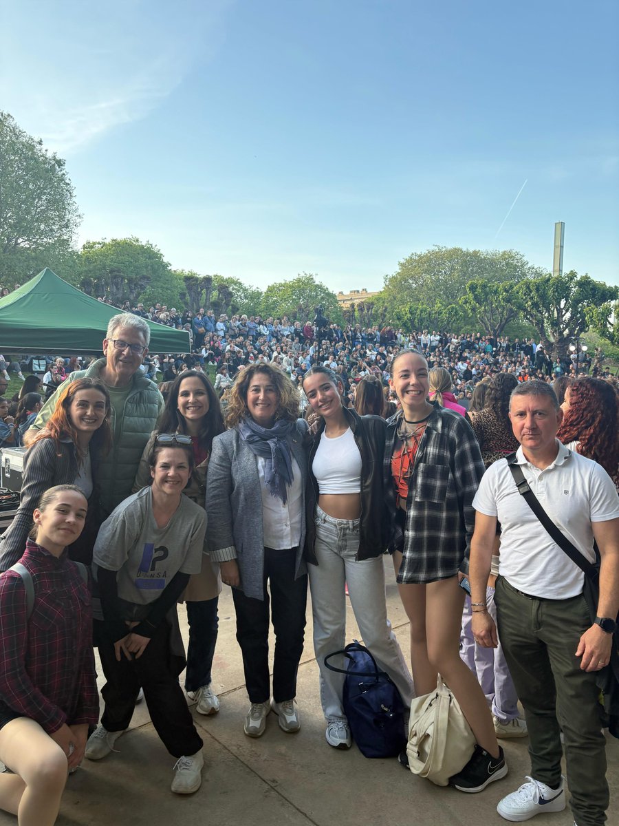 Avui hem celebrat el Dia Internacional de la dansa!😍🩰
Hem pogut gaudir d'una jornada única i amb molt de ritme🎶 amb actuacions de les escoles de ball de #Viladecans a la plaça Europa: Anna dansa, Le Danse, La Plataforma de Dansa, Dreambox Dance Center i Dance Factory 🤩