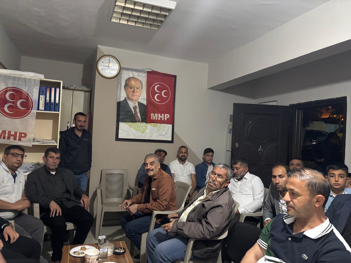 mhp_sahinbey's tweet photo. 📍Perilikaya
İlçe Başkanımız Seyit Karlı SAVCI ve Yöneticilerimiz
İlçe Yöneticilerimiz Murat BALCI ve Sami BİRELLİ 'nin Organize ettiği Programda Perilikaya Mahallesindeki Partililerimiz ile bir araya geldiler
Birlik için, dirlik için, ülke için 
MİLLİYETÇİ HAREKET https://t.co/lyZzX48X4f