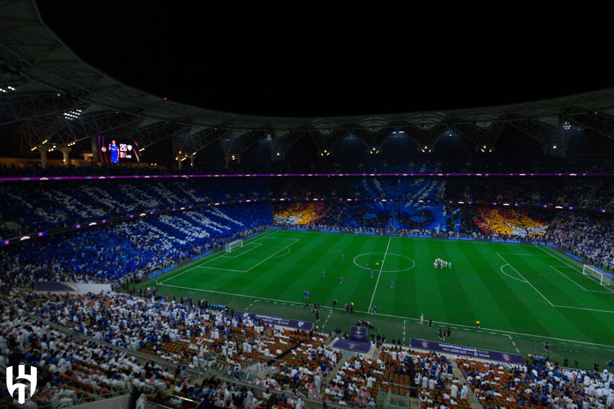 ليلة أخرى يبهر فيها #الهلال وعشاقه العالم أجمع.. تبقت مواجهتين تتطلب تكاتفنا يدًا بيد وخطوة بخطوة.. شكرًا لجماهيرنا.. وشكرًا لأبطالنا على تنافسهم في الإبداع 👏🏼💙