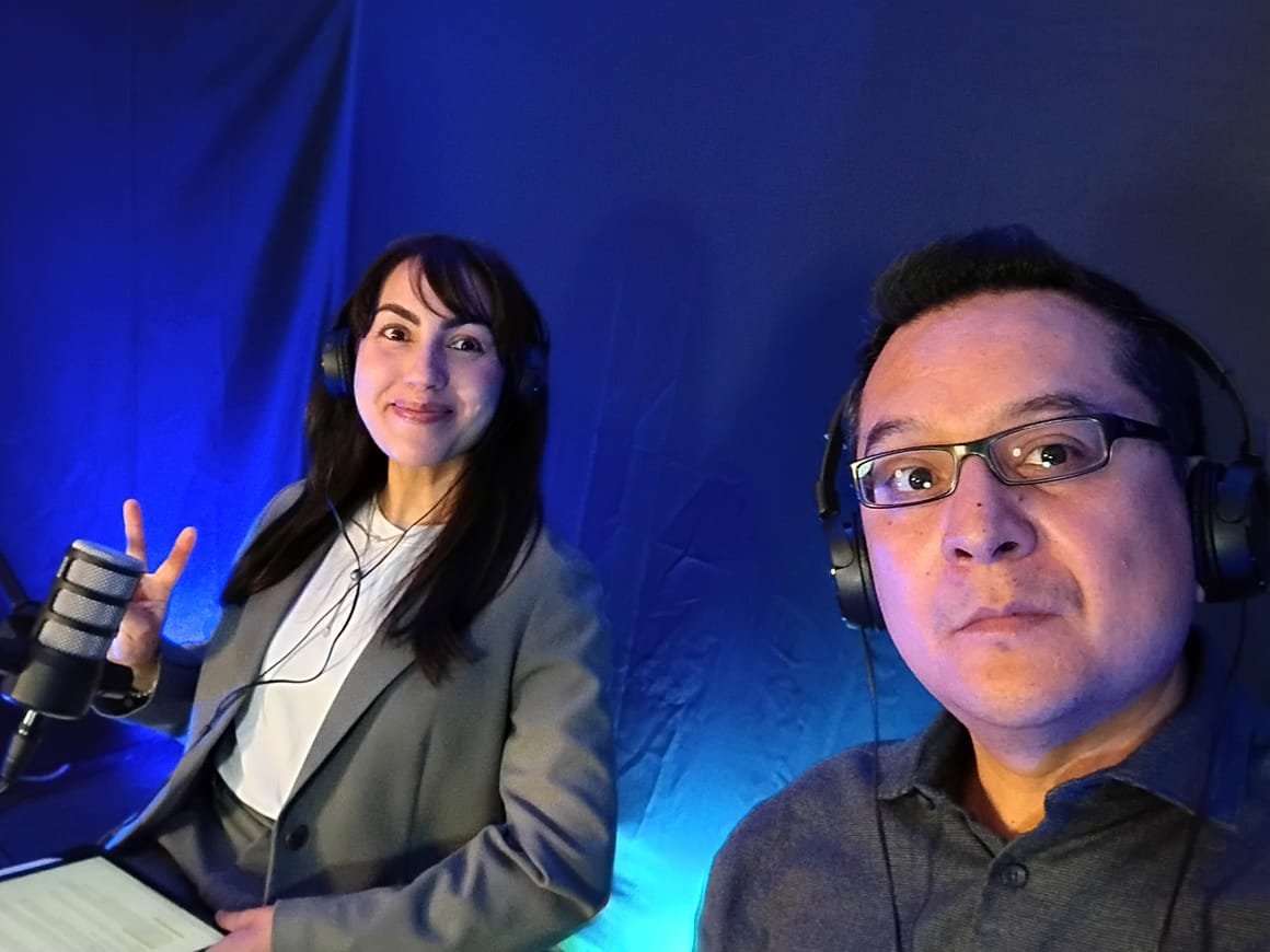 enriquegtejeda's tweet photo. Hoy, @karinasanchez  y yo, estamos grabando un podcast para presentar el nuevo número del Boletín Coyuntura Económica donde contribuimos con un análisis de la nueva Ley de Alimentación. 

Muchas gracias a la Doctora Basilio y al IIEc de la UNAM por la invitación. https://t.co/cuMzKVTjdA
