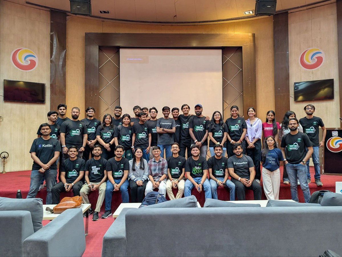 Yash Khattar💙 (@yash_khattar73) on Twitter photo yooo,
late post but ya, gave a workshop on building apps on <a href="/flutterflow/">FlutterFlow</a> at gcet last weekend!!
Thanks to <a href="/Akansha2001/">Akansha Jain (she/her) 💙</a> for organizing <a href="/ffdgnewdelhi/">FFDG New Delhi</a> and mentoring me🙇♂️ yooo,
late post but ya, gave a workshop on building apps on <a href="/flutterflow/">FlutterFlow</a> at gcet last weekend!!
Thanks to <a href="/Akansha2001/">Akansha Jain (she/her) 💙</a> for organizing <a href="/ffdgnewdelhi/">FFDG New Delhi</a> and mentoring me🙇♂️