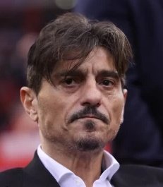 David Manzano (@dmanzano1971) on Twitter photo Propongo al <a href="/RMBaloncesto/">Real Madrid Basket</a> que, para el partido del miércoles, en lugar de banderas repartan caretas de Giannakopoulos en la grada
Sería un puntazo estar todo el Palacio con esa cara mirando a los árbitros Propongo al <a href="/RMBaloncesto/">Real Madrid Basket</a> que, para el partido del miércoles, en lugar de banderas repartan caretas de Giannakopoulos en la grada
Sería un puntazo estar todo el Palacio con esa cara mirando a los árbitros