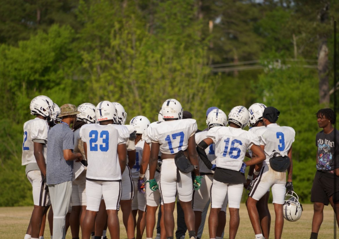 Due to <a href="/StAndrewsFB/">SAU Football</a> closing I’m officially in the transfer portal thanks to all my coaches for the opportunity! NCAA ID:2303802660.