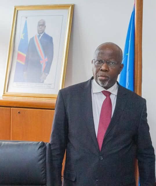 #RDC : L'orthodoxie dans la gestion de la res publica s'identifie au DG de la #DGDP APOLLINAIRE NDONGALA TADI LEWA.

Poursuivant une mission noble d'harmonisation sociale et s'attaquant farouchement aux causes profondes d'inadéquation de traitement héritées malheureusement de