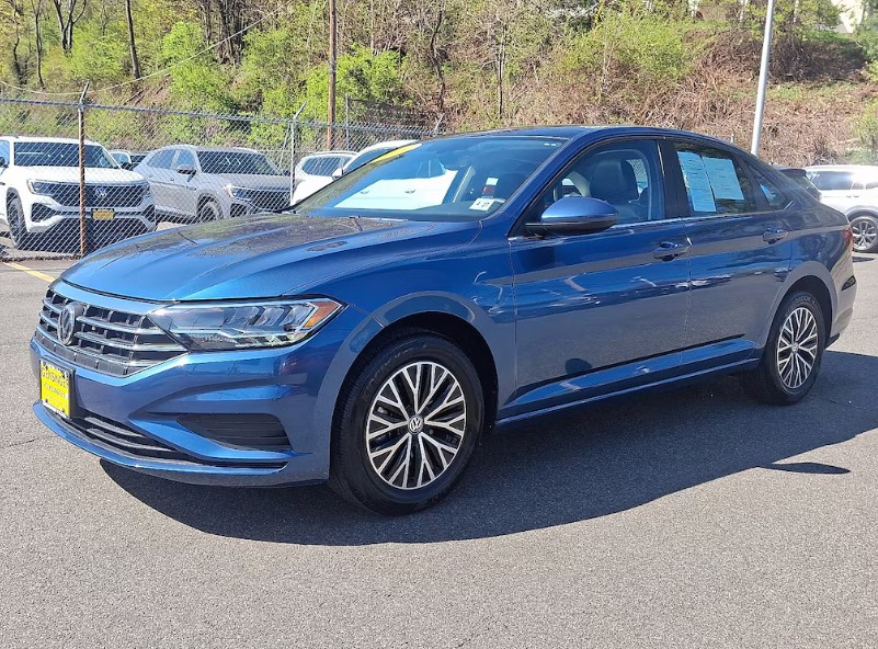 Ready to upgrade your ride? 🚙 This certified pre-owned 2021 Volkswagen Jetta S is calling your name! Enjoy the peace of mind that comes with a thorough inspection and warranty! #GensingerVW

See more: bit.ly/4lOw7AG