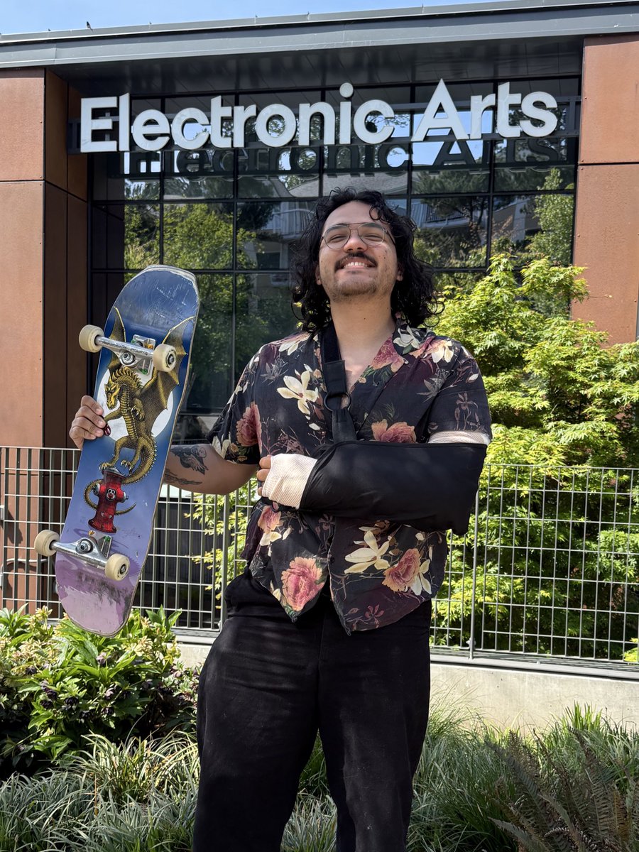 FrieNDA_2's tweet image. It’s with great honor that I can announce that I’m working @skate as a Senior Environment Review Artist.
Skate or die baby