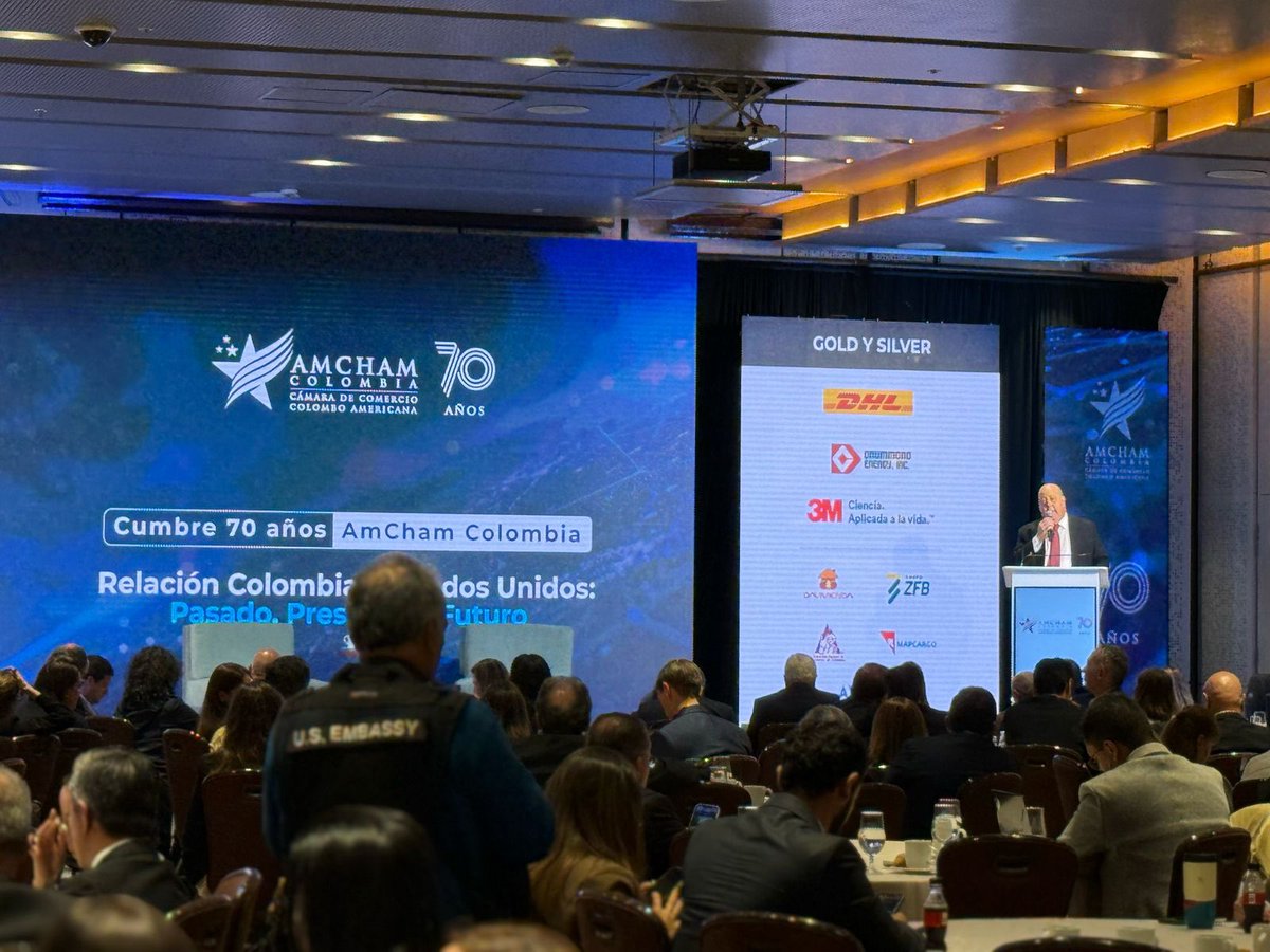 Fecoljuegos estuvo presente en la celebración de los 70 años de <a href="/AmChamCol/">Cámara Colombo Americana - AmCham Colombia</a> 

Un espacio de conversación y fortalecimiento de las relaciones empresariales entre Colombia y Estados Unidos, donde reafirmamos nuestro compromiso con una industria transparente, responsable.