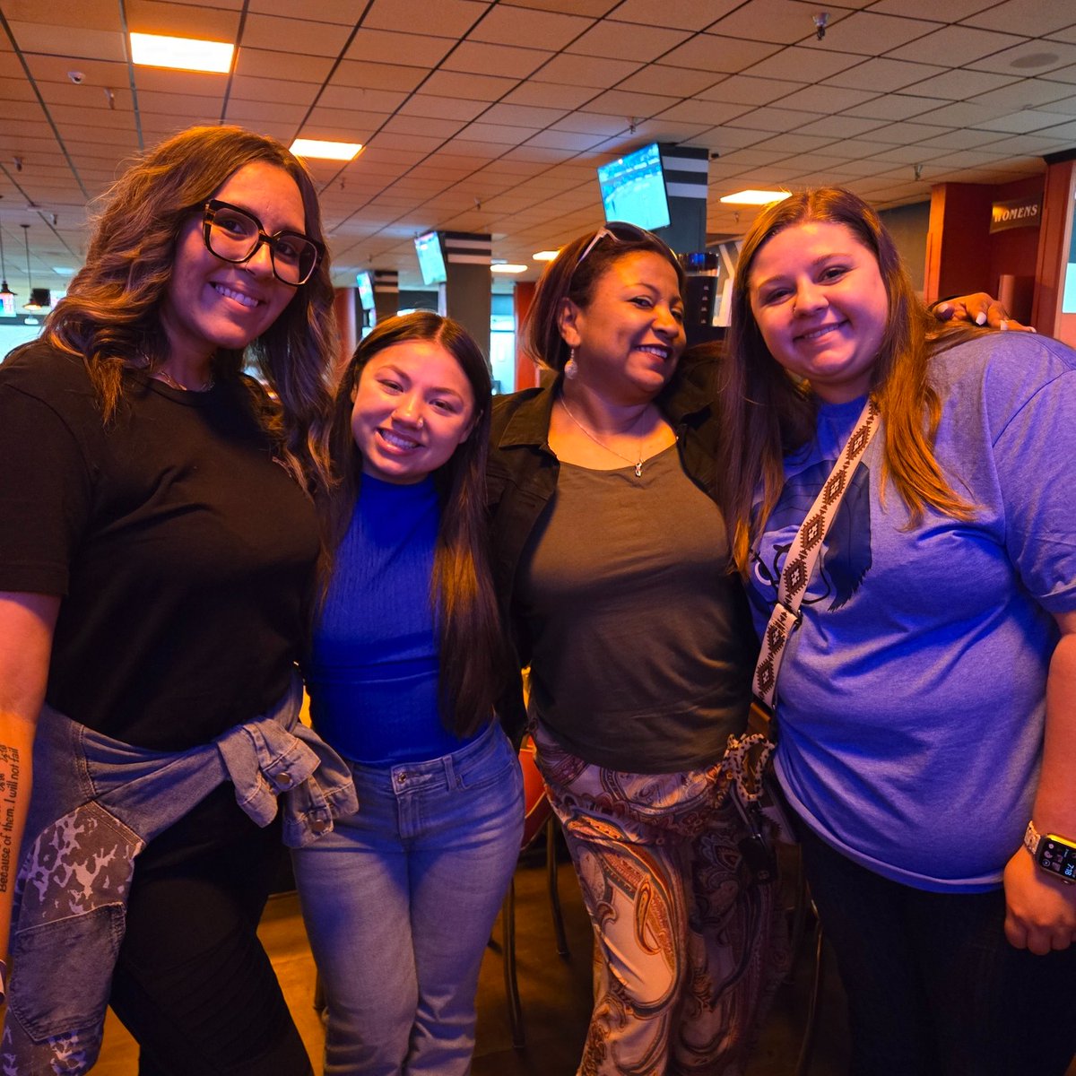 Comfort_Medical's tweet photo. Strike Up Some Fun! 🎳

Teamwork isn’t just for the office; our Comfort Medical crew had a blast bonding at the bowling alley! Events like these bring us closer, helping us serve our customers with even more heart. 💙 #TeamComfort https://t.co/8imvToXgwY