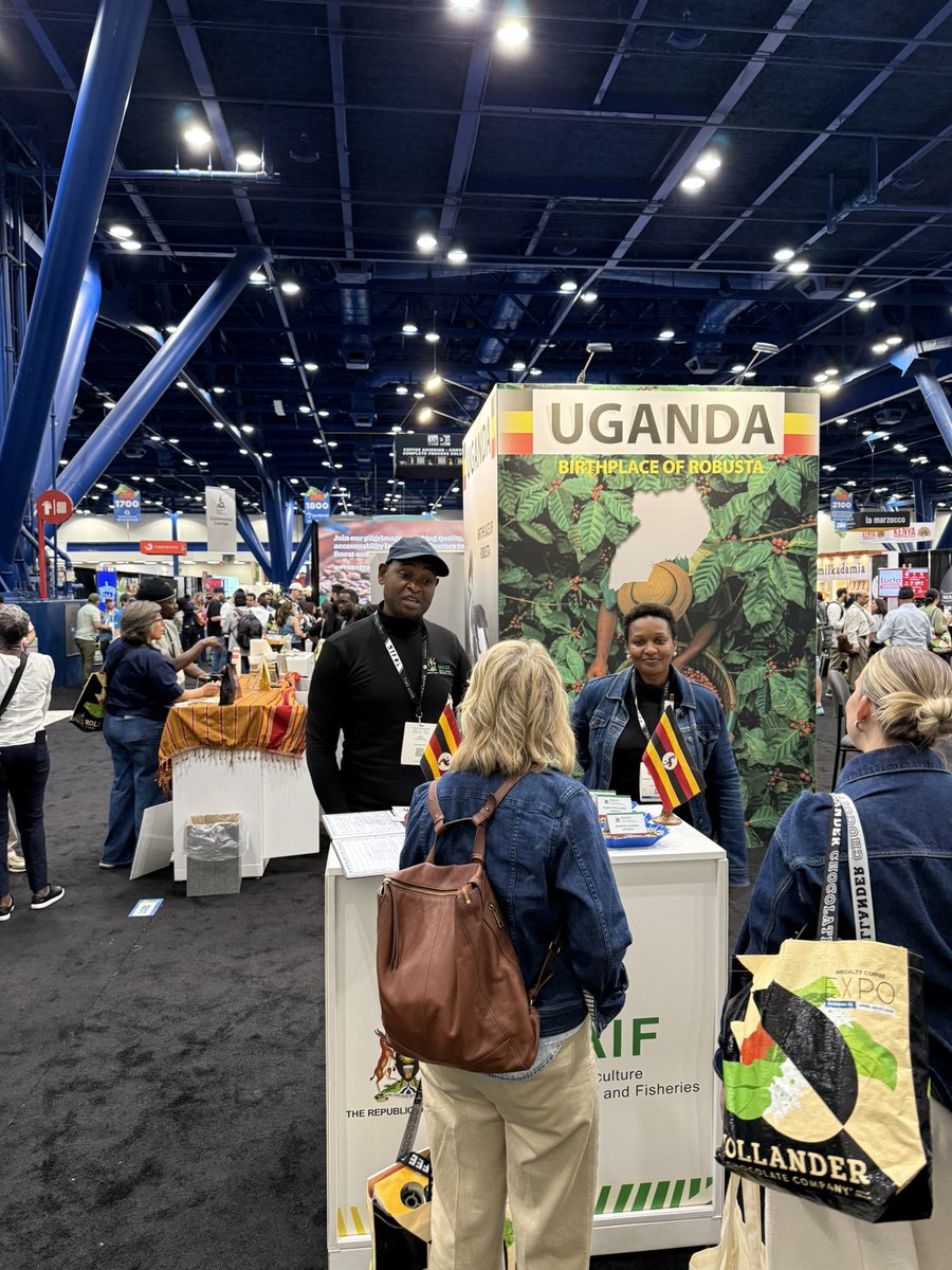 UgaEmbaWashDC's tweet image. This weekend, Uganda Embassy along with @MAAIF_Uganda, is exhibiting Uganda’s high quality organic speciality coffee at U.S largest B2B specialty coffee trade show. @SpecialtyCoffee