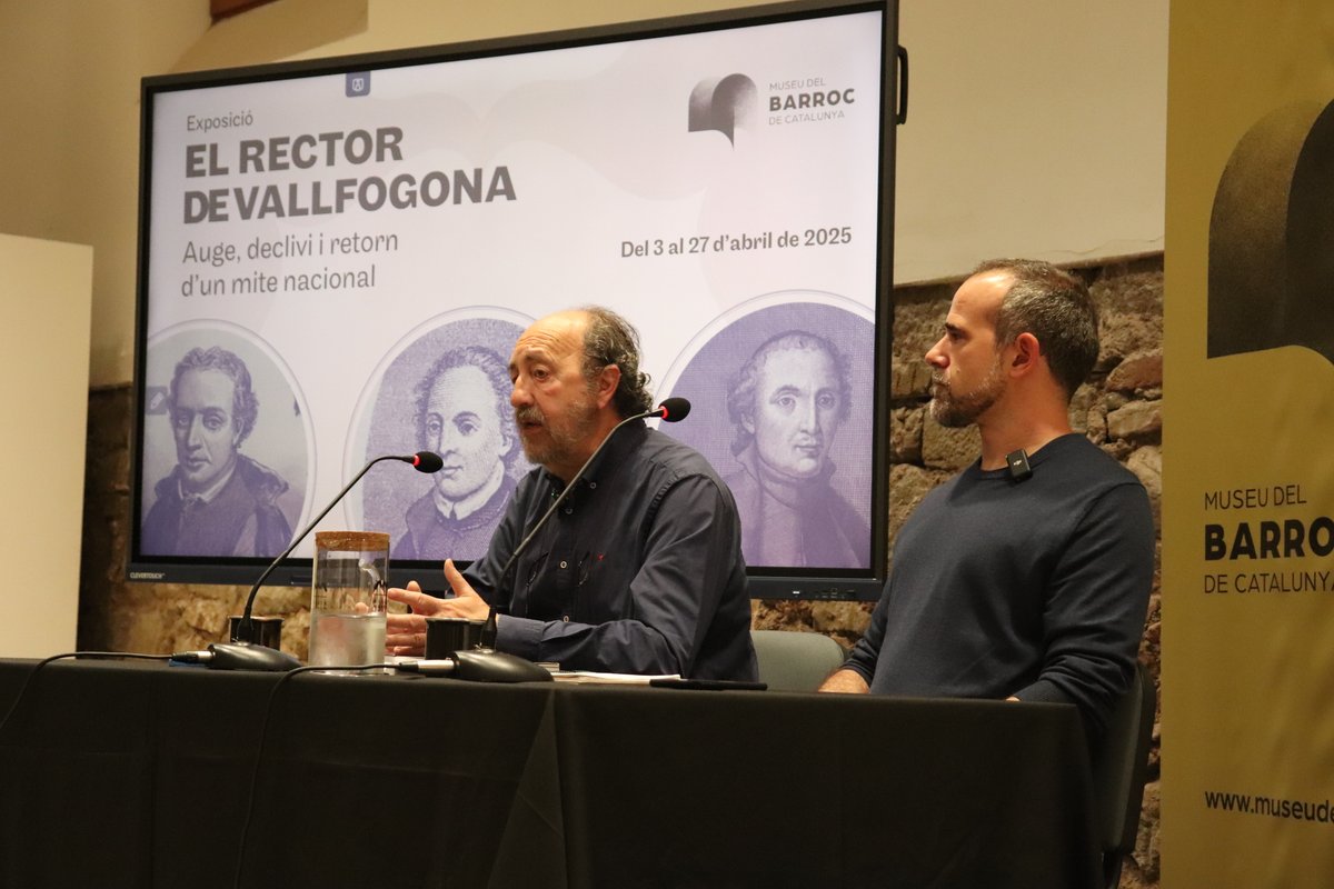 Després <a href="/AlbertRossich/">Albert Rossich</a>  , curador dels dos volums que recopilen l'obra del Rector, n'ha presentat l'edició <a href="/EdBarcino/">Editorial Barcino</a> acompanyat per <a href="/marc_sogues/">Marc Sogues</a>  i hem pogut descobrir alguns versos de Francesc Vicent Garcia, Rector de Vallfogona.