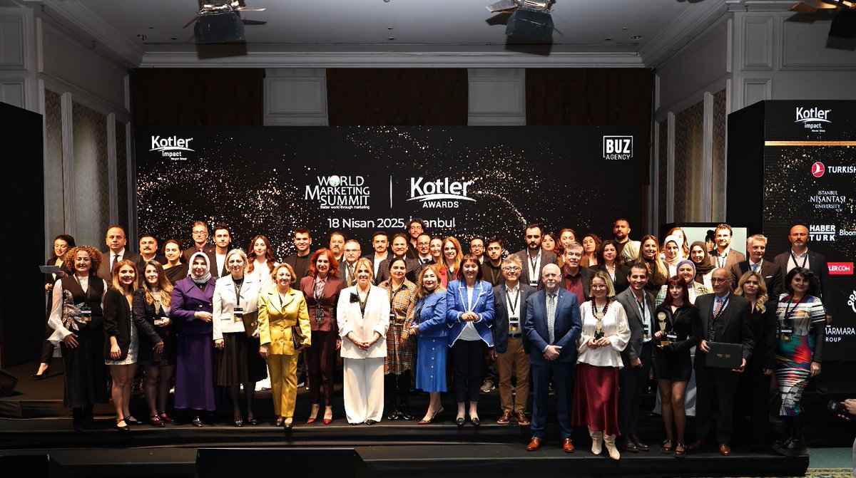 OzgulOzkanYAVUZ's tweet photo. Türkiye’de ilk kez gerçekleşen dünyanın saygın pazarlama ödüllerinden “KotlerAwards”yarışmasında jüri üyesi olarak yer almaktan mutluluk duydum.🏆

Ödül gecesinde, pazarlamanın en yaratıcı projeleri, en vizyoner liderleri ve gelecek vadeden genç yetenekleri sahneye çıktı. https://t.co/uFWeLXAQyh