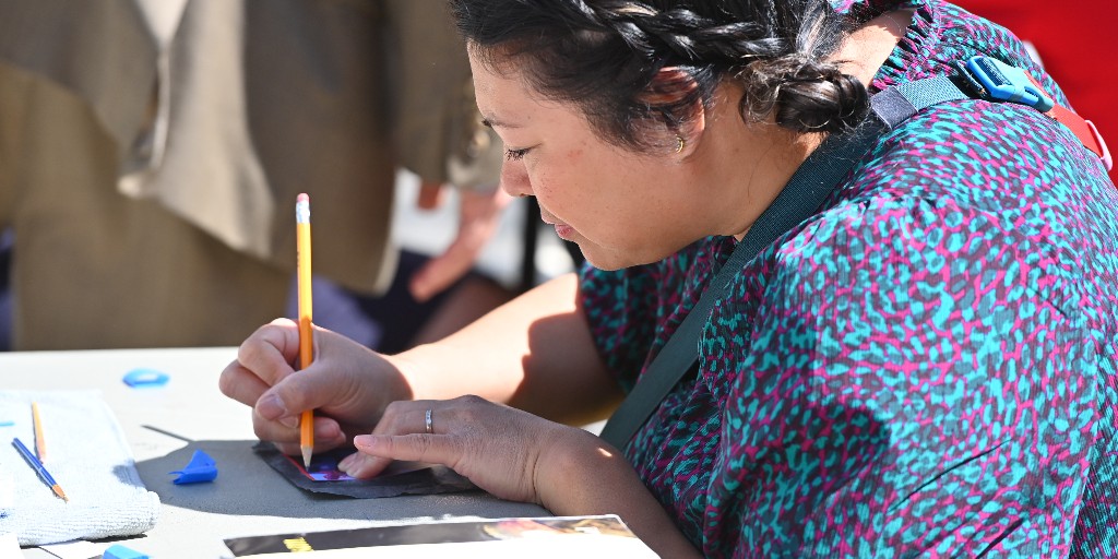 In a powerful tribute to Pope Francis, members of the #StJohns community came together for an art build, painting individual tiles that united to form a stunning portrait. A symbol of unity, faith, and remembrance, created for his passing. 🕊️❤️ #SJUElevates