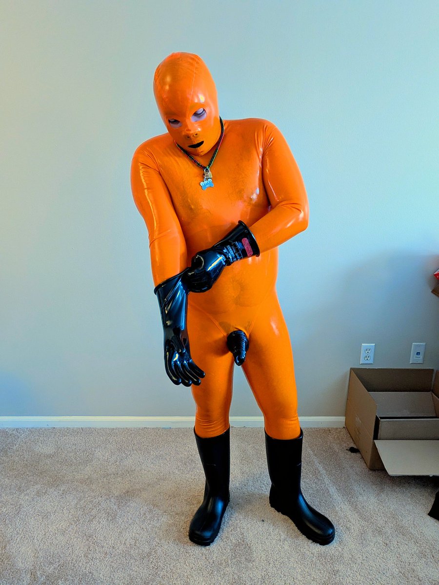 Neo π (@latexneo) on Twitter photo Nothing but rubber inside and out for a horny gimp
made by the lovely folks at <a href="/Latex_Forever/">LATEX FOREVER</a> Nothing but rubber inside and out for a horny gimp
made by the lovely folks at <a href="/Latex_Forever/">LATEX FOREVER</a>