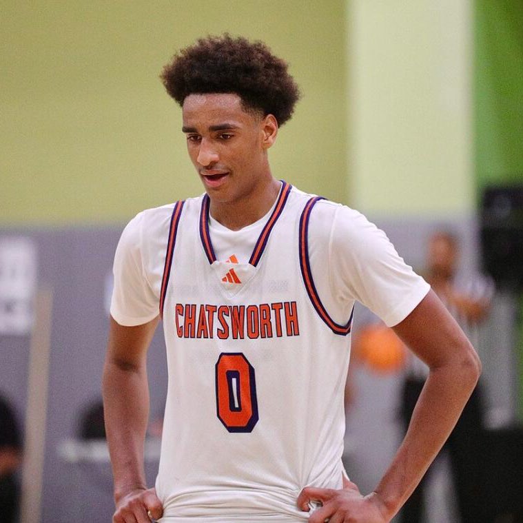 Legion Hoops (@legionhoops) on Twitter photo BREAKING: Alijah Arenas has been taken out of induced coma and is making progress in recovery, per <a href="/ShamsCharania/">Shams Charania</a>
Amazing news 🙌 BREAKING: Alijah Arenas has been taken out of induced coma and is making progress in recovery, per <a href="/ShamsCharania/">Shams Charania</a>
Amazing news 🙌