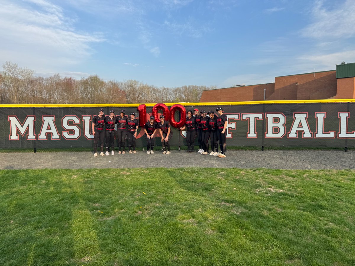 Huge congrats to seniors, Sofia Lieto and Julia Bacoulis, on reaching their 100th career hit with their first at bats in Masuk’s 20-1 win against New Fairfield.