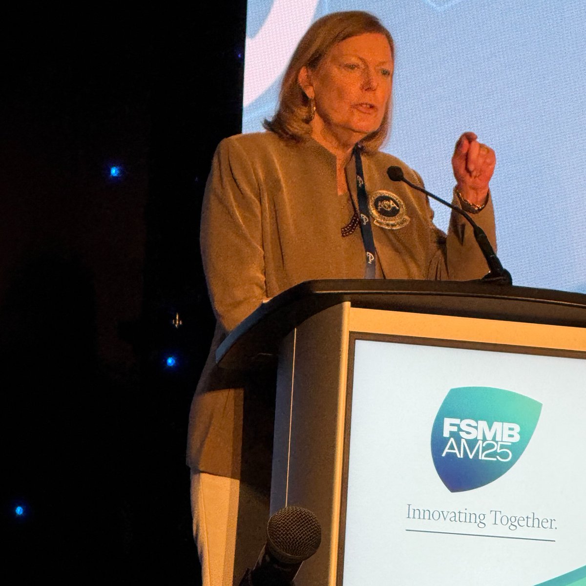 Congratulations to AOA Trustee Geraldine T. O’Shea, DO, who received the Distinguished Service Award from the Federation of State Medical Boards at the FSMB 2025 Annual Meeting.

#DOProud #OsteopathicMedicine @FSMB