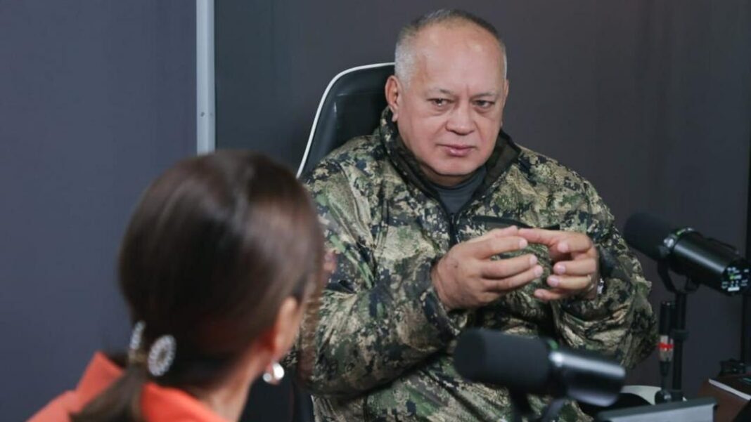 yami3020 (@yami2336) on Twitter photo #CalentandoMotores
Diosdado Cabello destaca la Consulta Popular como ejercicio de soberanía constitucional.
La Consulta Popular Nacional que se efectuará este domingo 27 de abril está fundamentada en las formas de ejercer la soberanía contempladas en la CRBV.
<a href="/HugoChavezCmdo/">Comando Hugo Chávez</a> #CalentandoMotores
Diosdado Cabello destaca la Consulta Popular como ejercicio de soberanía constitucional.
La Consulta Popular Nacional que se efectuará este domingo 27 de abril está fundamentada en las formas de ejercer la soberanía contempladas en la CRBV.
<a href="/HugoChavezCmdo/">Comando Hugo Chávez</a>
