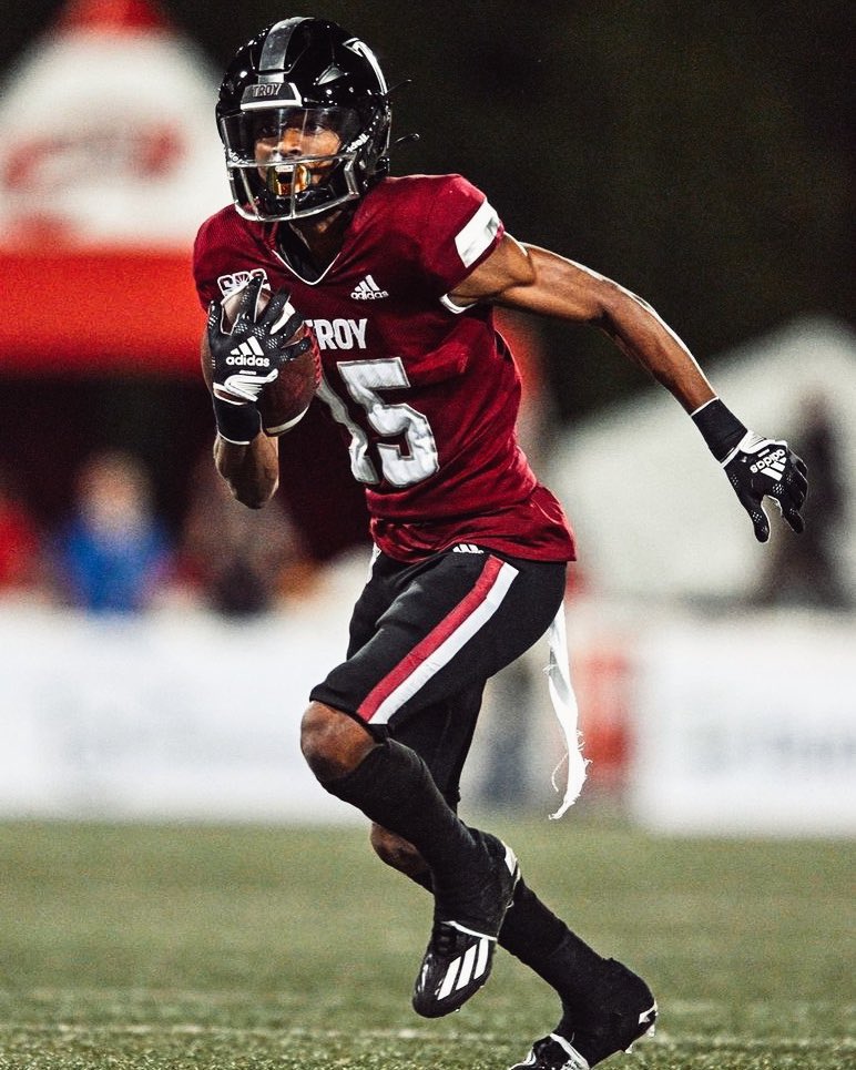 d1cam5x's tweet photo. #AGTG Blessed to receive an offer from Troy University. #GoTrojans 

@BuckFitz @NatlPlaymkrsAca @NP_Recruiting @jaxon_rose8 @3DHarris @LoyaltyPerform @ChadSimmons_ @TomLoy247 @CoachWright37 https://t.co/4rATzj4rn9