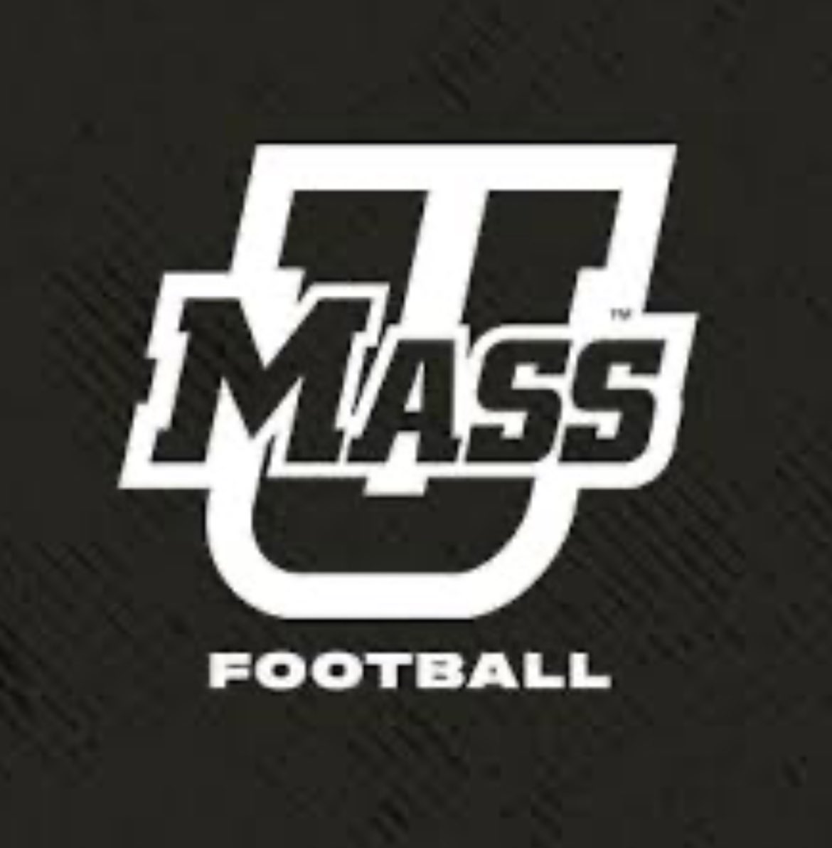 blessed to receive an offer from <a href="/coach_celiscar/">Donald Celiscar</a> at <a href="/UMassFootball/">UMass Football</a> <a href="/PGrovecoachmac/">PGrovecoachmac</a> @RivalsFriedman <a href="/BrianDohn247/">BrianDohn247</a> @RivalsRichie <a href="/TheUCReport/">Billy Tucker</a>