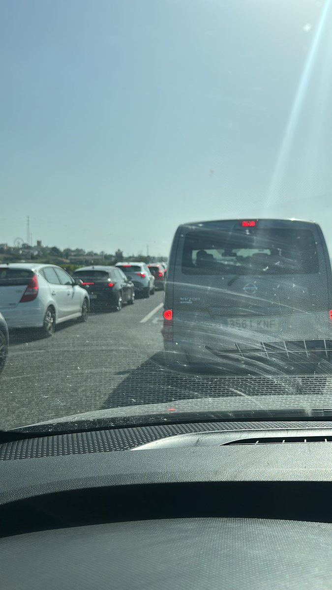 Carlos Javier González Rodriguez (@46_carlosj) on Twitter photo Casi las 6 de la tarde y sin conseguir salir del circuito… casi 20 años asistiendo al gran premio y llevan dos años siendo un desastre… <a href="/circuitodejerez/">Circuito de Jerez-Ángel Nieto</a> Y ESTAMOS A VIERNES … Casi las 6 de la tarde y sin conseguir salir del circuito… casi 20 años asistiendo al gran premio y llevan dos años siendo un desastre… <a href="/circuitodejerez/">Circuito de Jerez-Ángel Nieto</a> Y ESTAMOS A VIERNES …