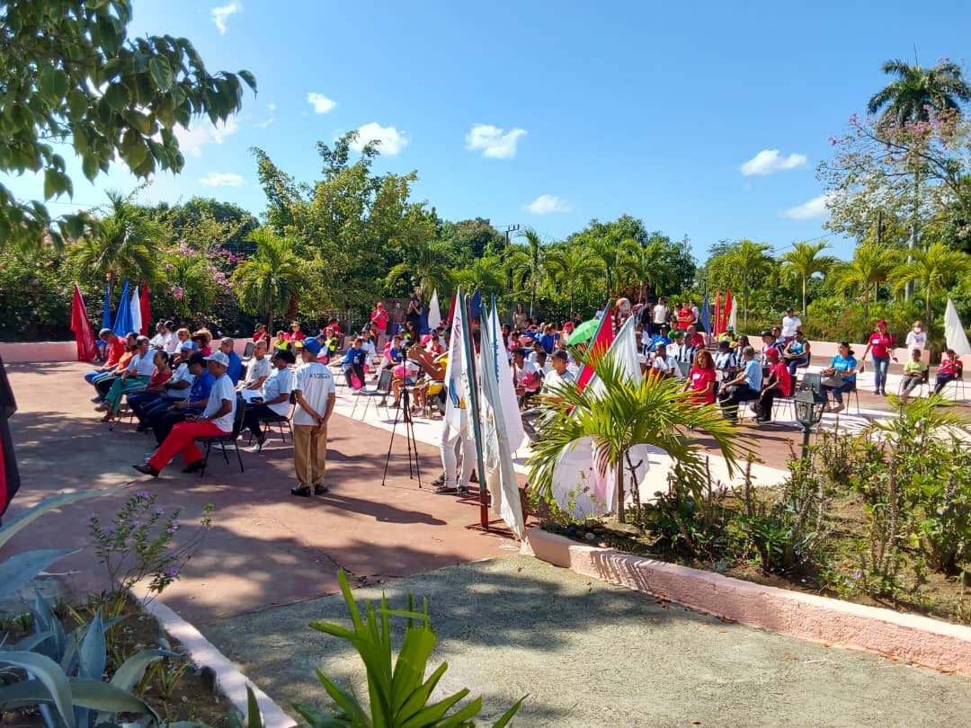 Queda oficialmente inaugurado los Juegos Deportivos Nacionales Regionales para educandos con discapacidad físico motora del Oriente cubano, con el acompañamiento de nuestras autoridades del Partido, el Gobierno Provincial, el INDER y el MINED. Muchas felicidades
#CubaMined
#INDER