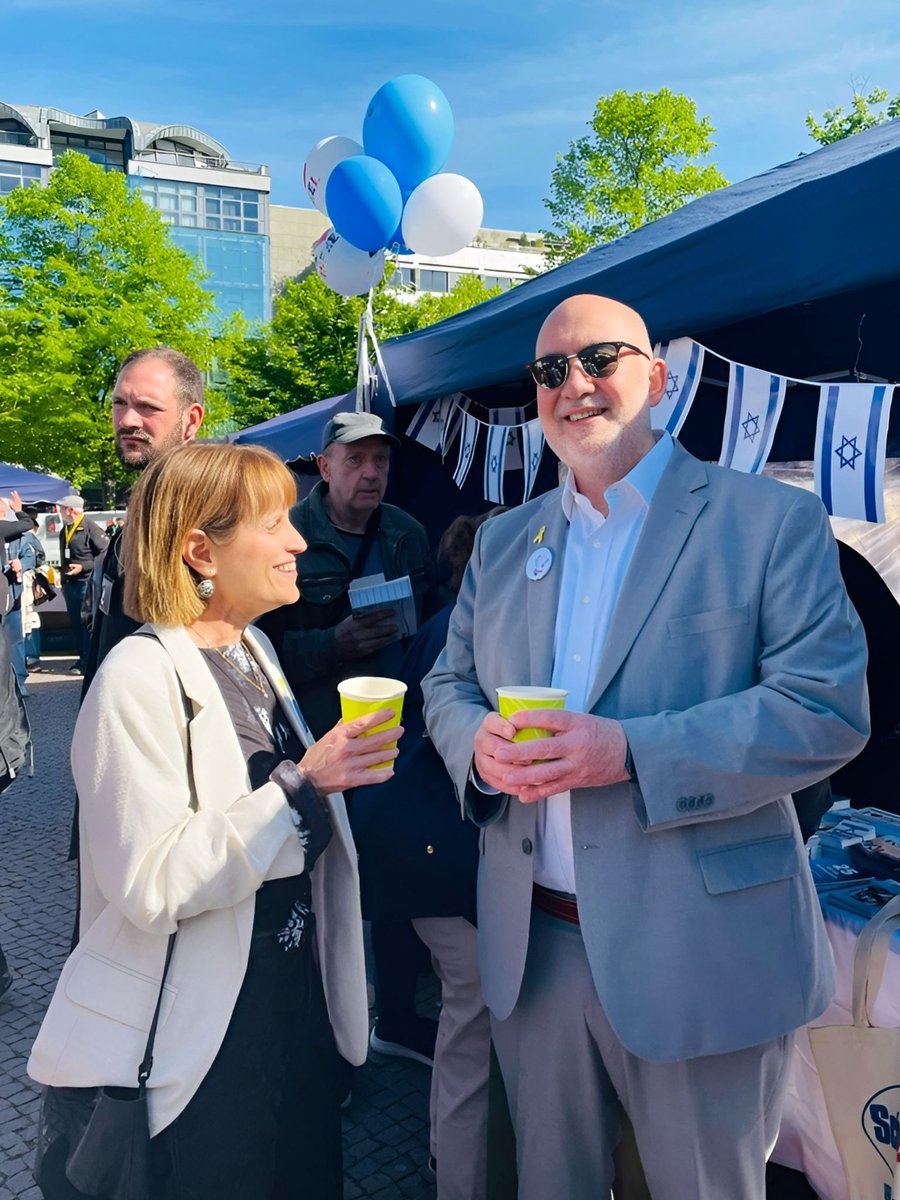 60 Jahre: Israel und Deutschland stehen fest zusammen! Der #IsraeltagBerlin zeigt, wer in schweren Zeiten wirklich an unserer Seite steht – nicht mit Likes, sondern mit echter Haltung.

Durch den Krieg haben wir zwei Jahre verloren. Es ist entscheidend, wieder positive Erlebnisse