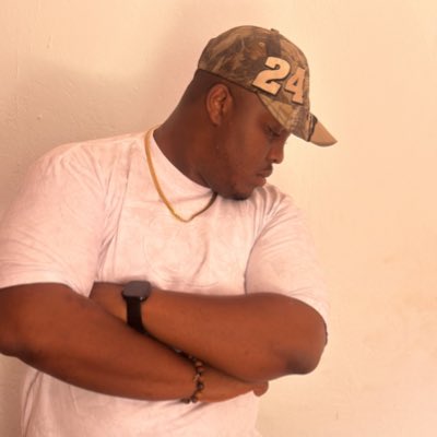 Y_DeezyTM's tweet photo. #NewProfilePic https://t.co/LsxhejuOco
