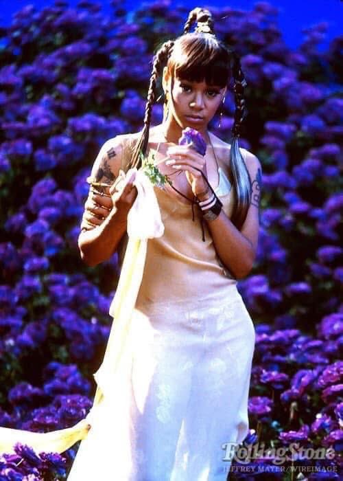 Remembering Lisa Nicole ‘Left Eye’ Lopes (May 27, 1971 – April 25, 2002) - R.I.P........🕊️